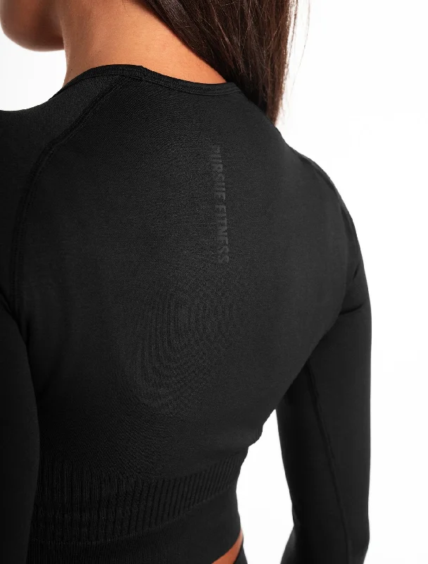 adapt-seamless-long-sleeve-crop-top-blackout