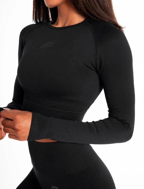 adapt-seamless-long-sleeve-crop-top-blackout