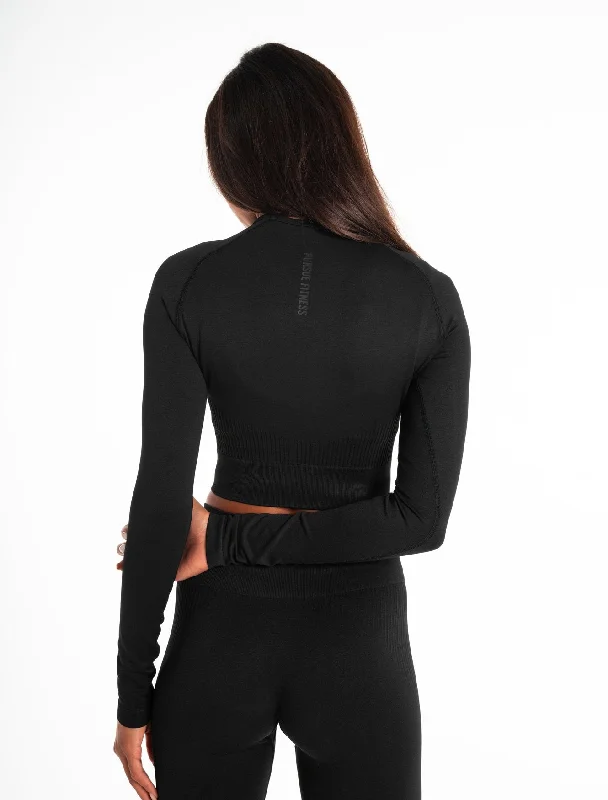 adapt-seamless-long-sleeve-crop-top-blackout