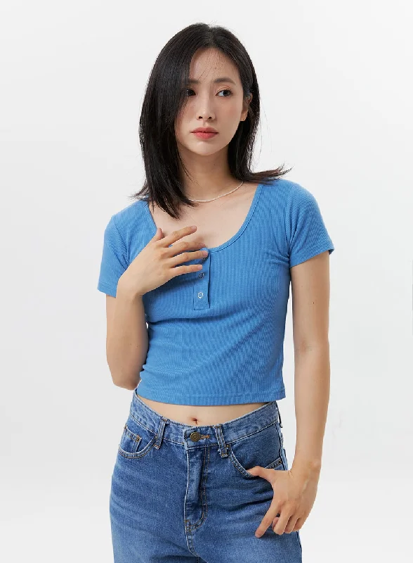 buttoned-u-neck-crop-tee-og318