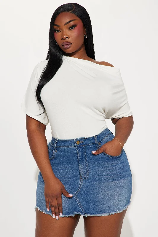 flatter-me-off-shoulder-bodysuit-ivory