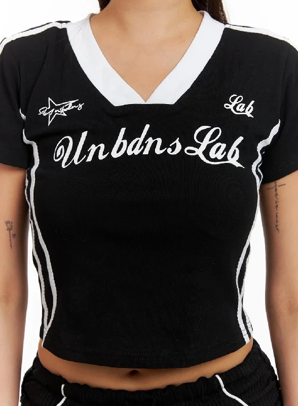 graphic-lettering-sporty-crop-tee-cy402