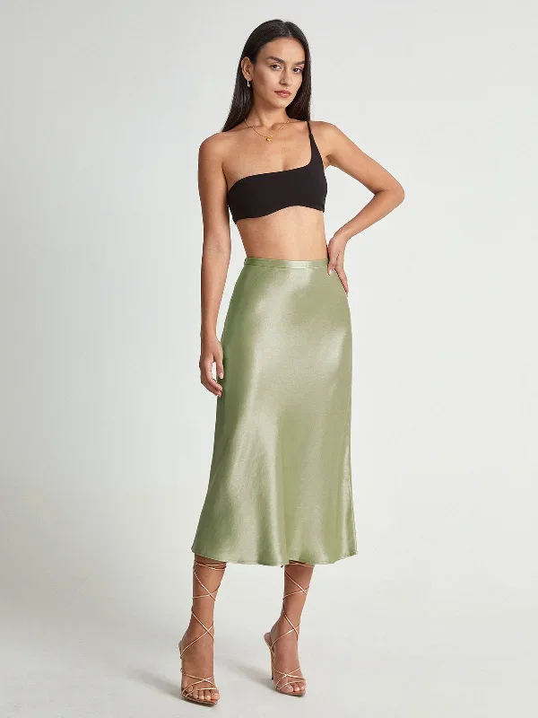 high-waisted-satin-midi-flow-skirt