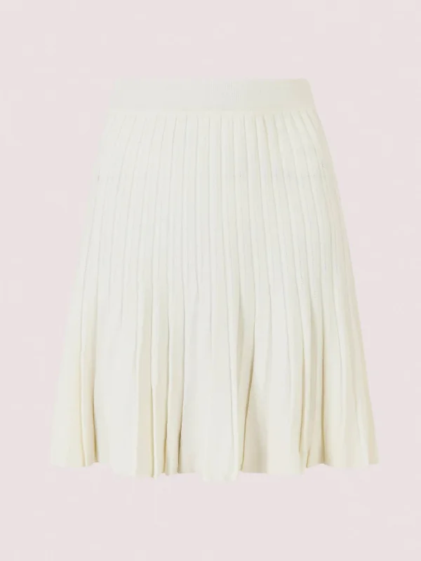 ivory-pleated-knit-skirt