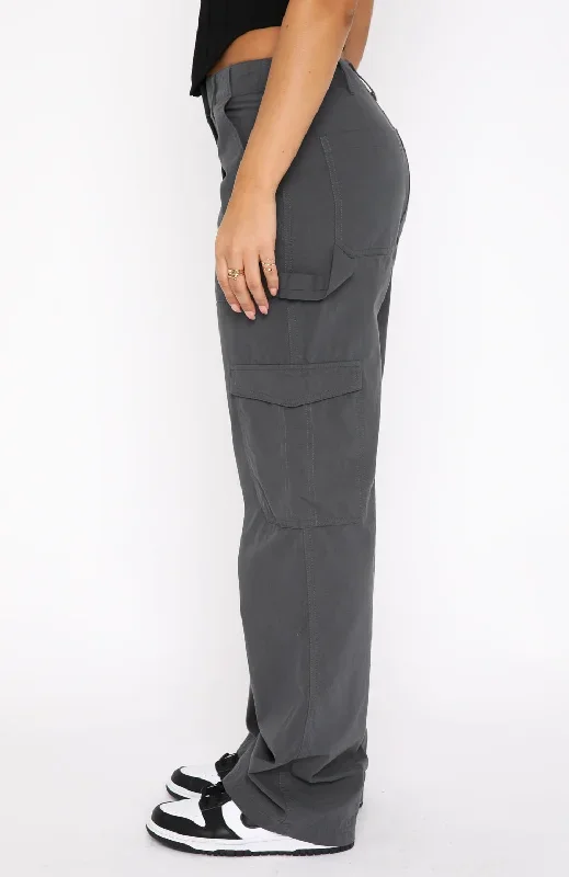 know-your-worth-cargo-pants-charcoal