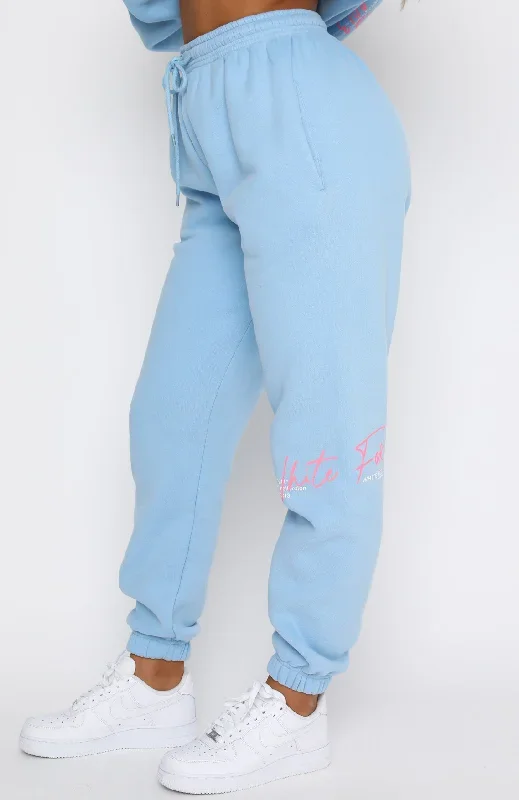 new-story-sweatpants-baby-blue