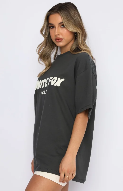 offstage-oversized-tee-shadow