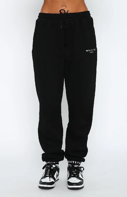 put-it-on-repeat-sweatpants-black