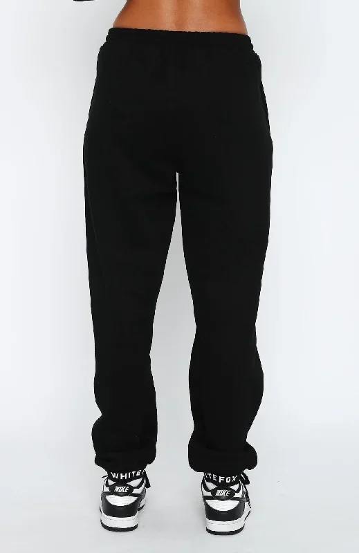 put-it-on-repeat-sweatpants-black