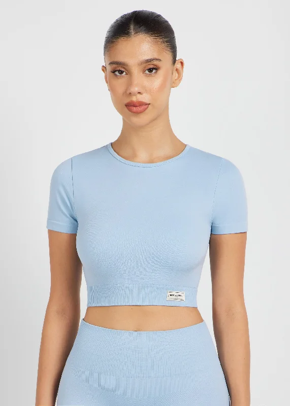 s671slwv9-women-seamless-tight-crop-tshirt-core