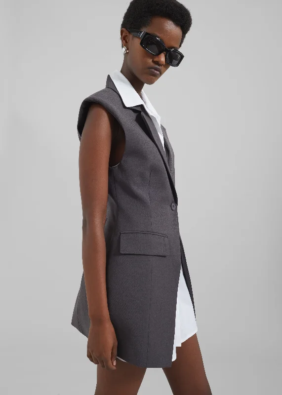 shari-layered-vest-charcoal