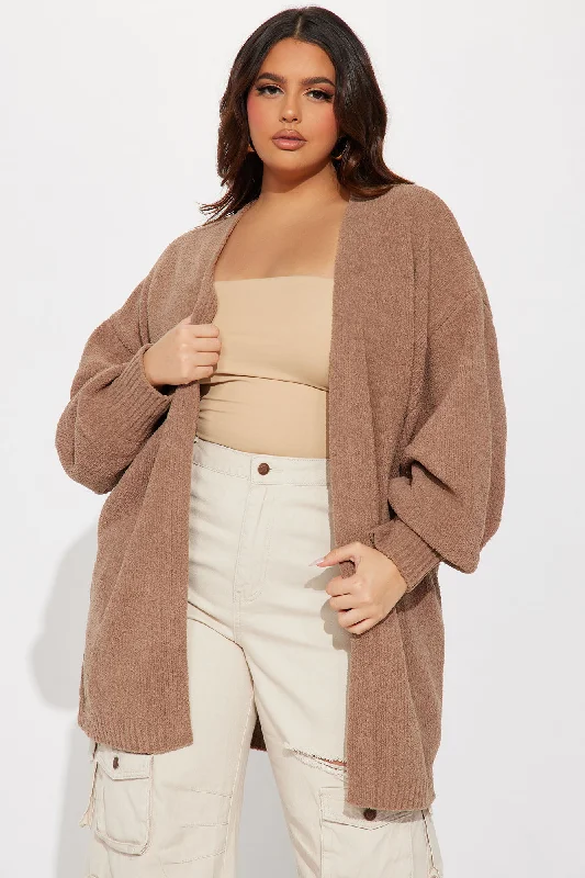 so-chic-cardigan-brown