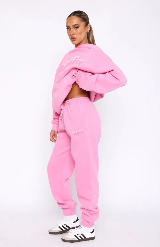 so-wavy-sweatpants-pink