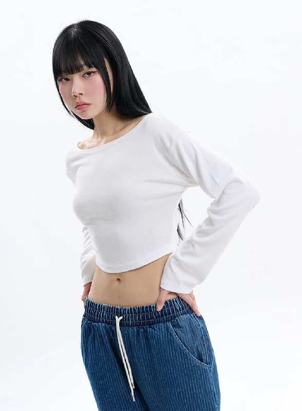 solid-crop-long-sleeve-top-if413