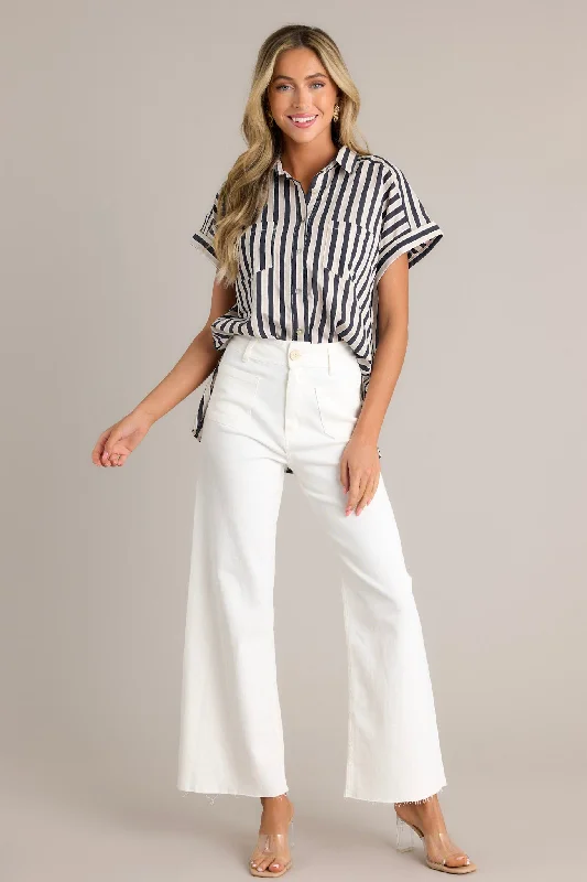 timeless-choice-black-stripe-button-front-top