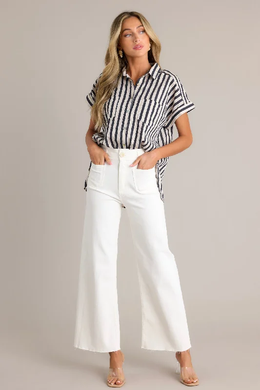 timeless-choice-black-stripe-button-front-top